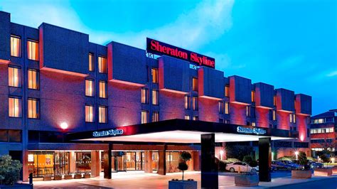 hotel london heathrow airport.